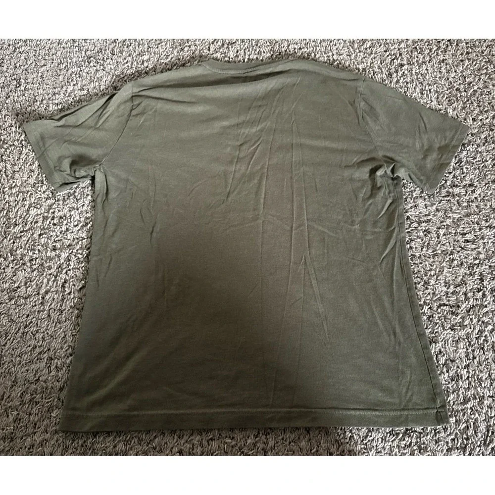 Banana Republic Men's Army Green Eco Premium Wash V-Neck Tee Size Large